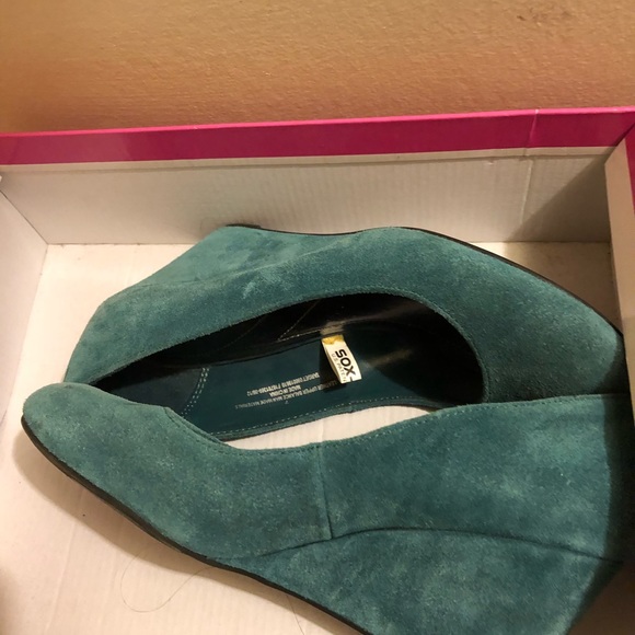 Wedges - Picture 2 of 3